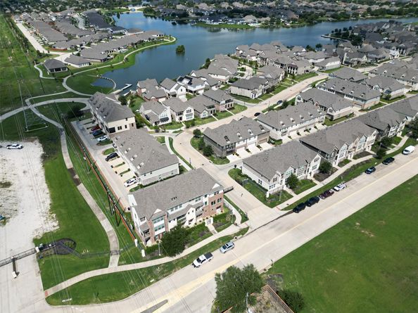 9423 Towne Lake Parkway, Cypress TX 77433