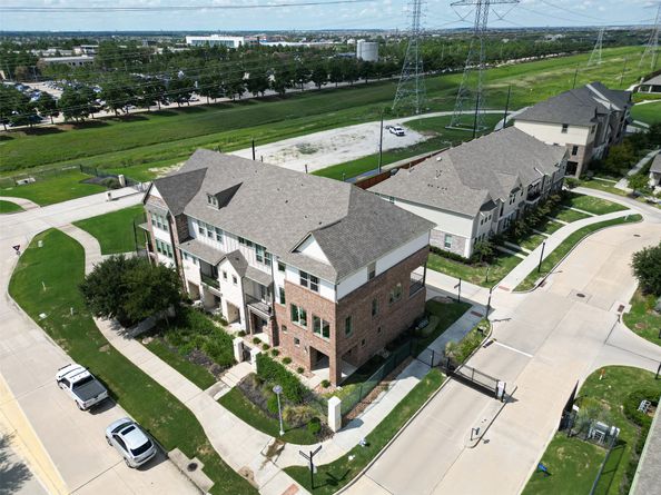 9423 Towne Lake Parkway, Cypress TX 77433