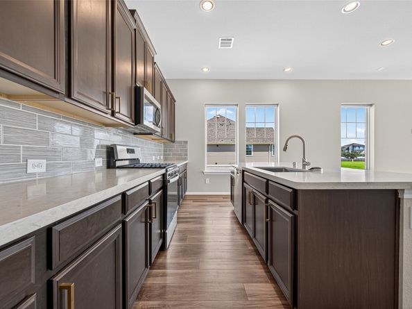 9423 Towne Lake Parkway, Cypress TX 77433
