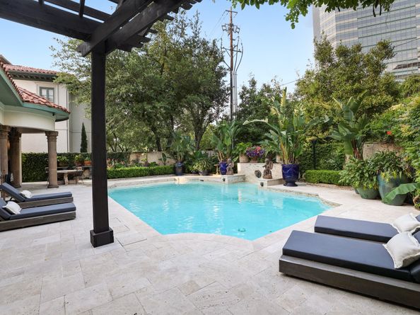 5007 Cedar Creek Drive, Houston TX 77056