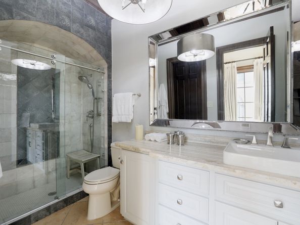 5007 Cedar Creek Drive, Houston TX 77056
