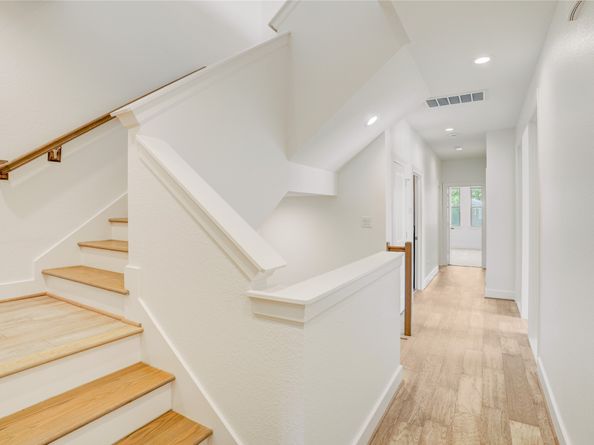 1730 Indiana Street, Houston TX 77006