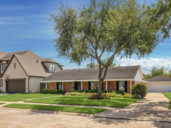 12815 Traviata Drive, Houston TX 77024