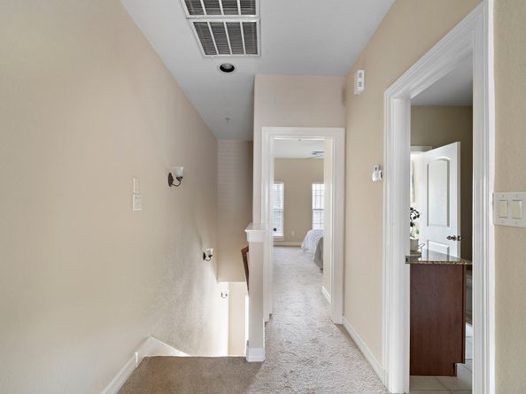 1913 Gillette Street C, Houston TX 77006