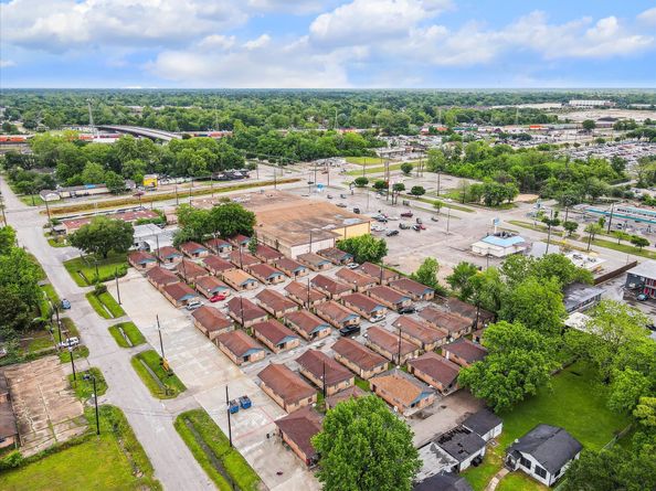 5716 Pickfair Street 113, Houston TX 77026