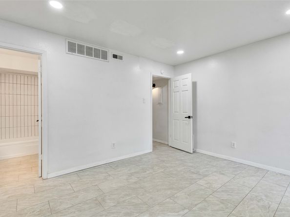 6910 Hart Lane 403, Austin TX 78731
