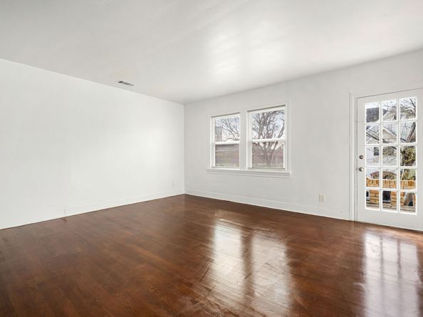 1202 Barkdull Street, Houston TX 77006
