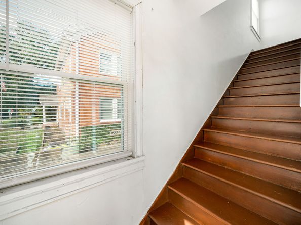 1202 Barkdull Street, Houston TX 77006