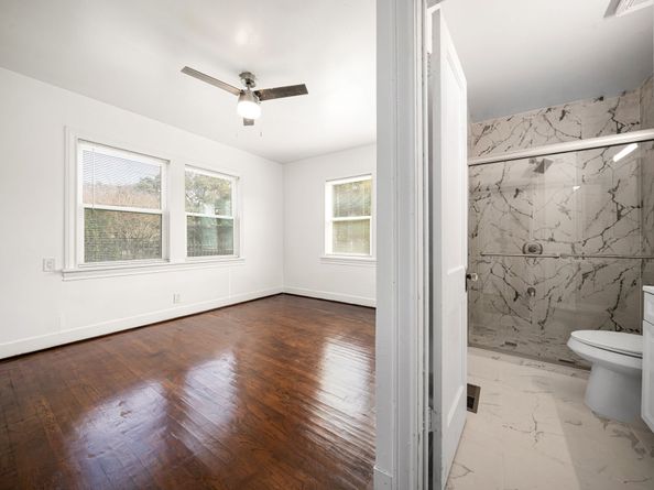 1202 Barkdull Street, Houston TX 77006