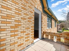 1202 Barkdull Street, Houston TX 77006