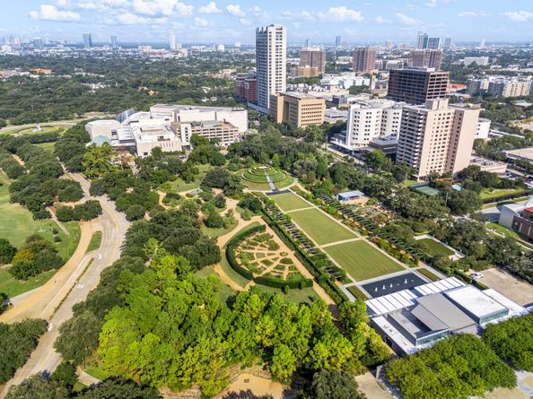 1202 Barkdull Street, Houston TX 77006