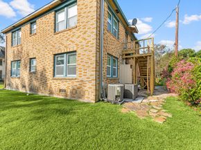 1202 Barkdull Street, Houston TX 77006