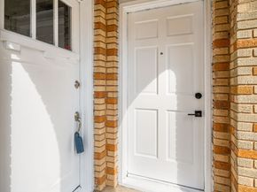 1202 Barkdull Street, Houston TX 77006