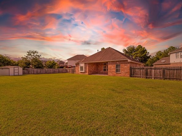 7031 Kendall Lake Court, Richmond TX 77407