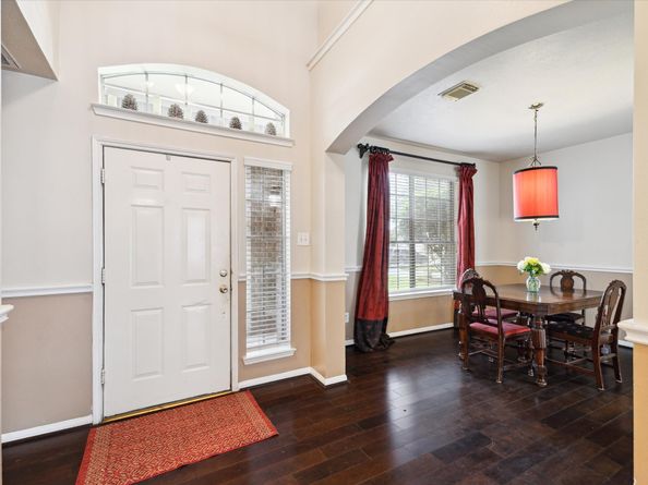 6111 Branch Lake Drive, Houston TX 77066