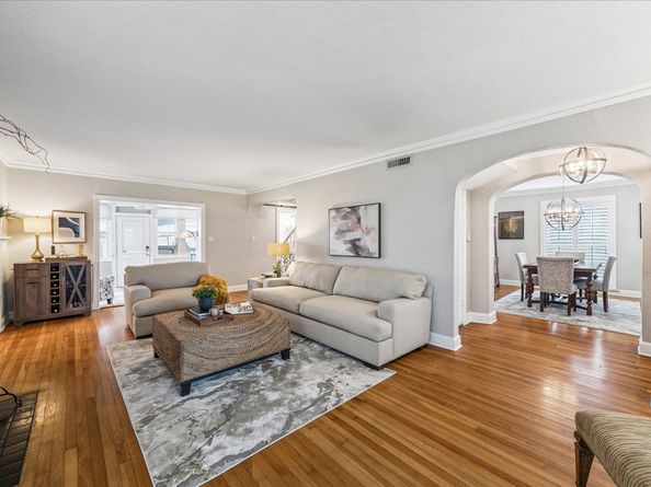 3226 Milburn Street, Houston TX 77021