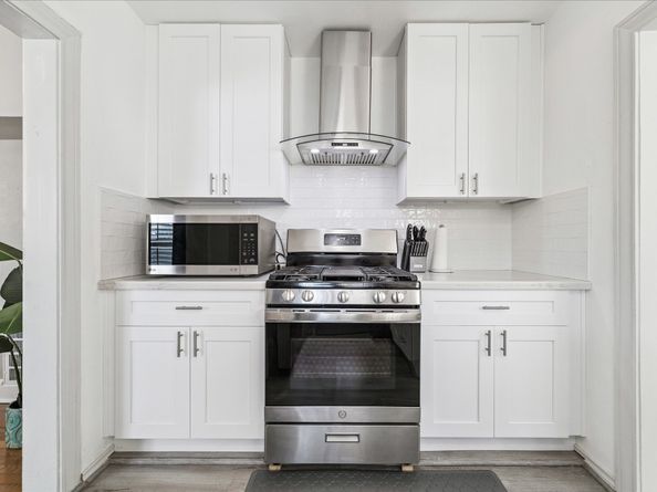 3226 Milburn Street, Houston TX 77021