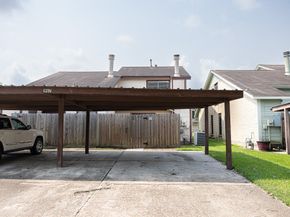 1907 Country Village Boulevard B, Humble TX 77338