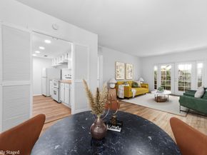 2224 S Piney Point Road 112, Houston TX 77063