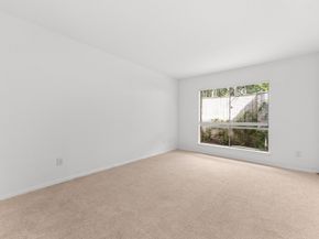 2224 S Piney Point Road 112, Houston TX 77063