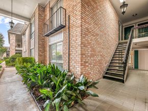 2224 S Piney Point Road 112, Houston TX 77063