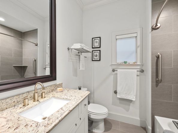 11 Robita Street, Houston TX 77019