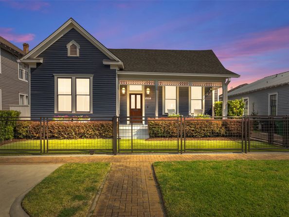 1810 Kane Street, Houston TX 77007