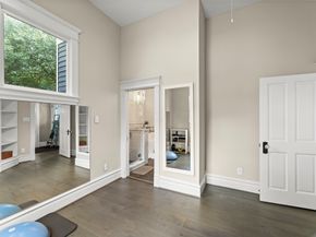 1810 Kane Street, Houston TX 77007