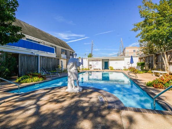 2700 Bellefontaine Street A6, Houston TX 77025