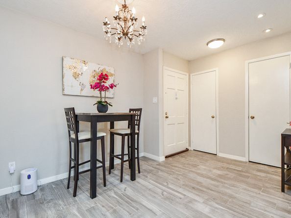 2700 Bellefontaine Street A6, Houston TX 77025