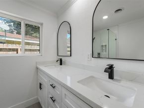 4525 Kingfisher Drive, Houston TX 77035