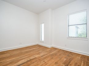 1239 W 22nd Street C, Houston TX 77008