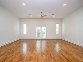 1239 W 22nd Street C, Houston TX 77008