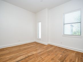 1239 W 22nd Street C, Houston TX 77008