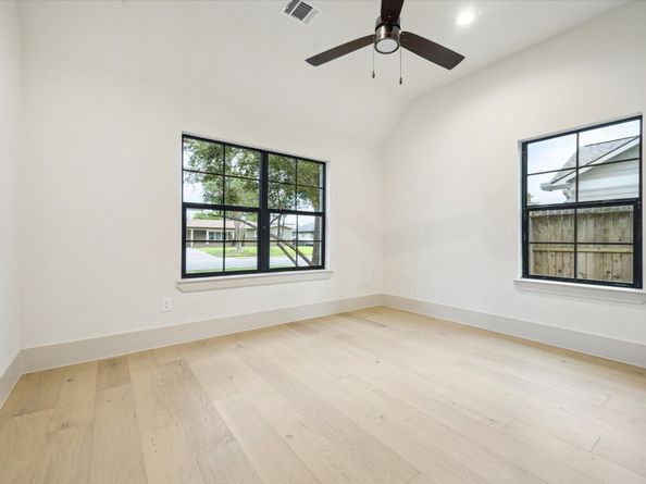 1031 Nashua Street, Houston TX 77008