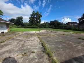 7707 Alanwood Street, Houston TX 77061