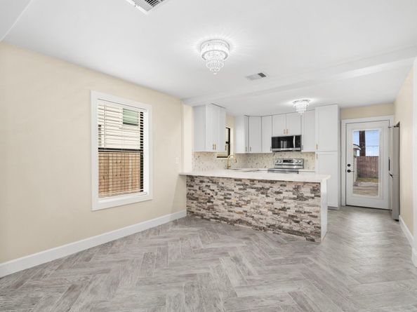803 E 29th Street, Houston TX 77009