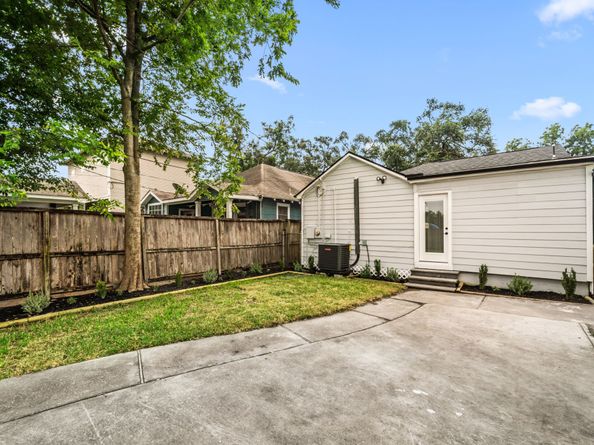803 E 29th Street, Houston TX 77009