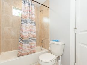 618 Maple Way AB, Houston TX 77015