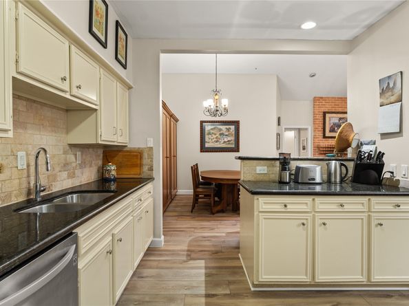 10121 Valley Forge Drive, Houston TX 77042