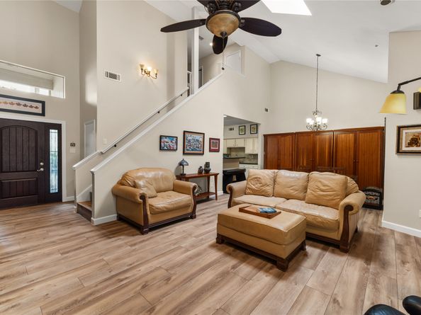 10121 Valley Forge Drive, Houston TX 77042