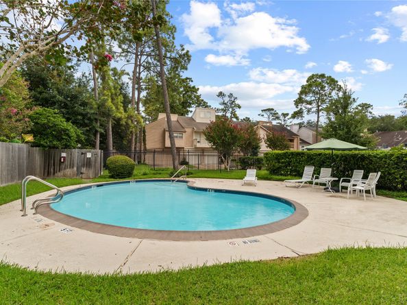 10121 Valley Forge Drive, Houston TX 77042