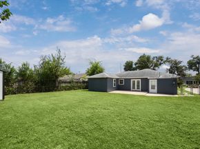 6906 Raton Street, Houston TX 77055