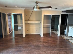 781 Country Place Drive 2054, Houston TX 77079