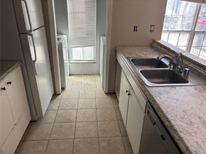 781 Country Place Drive 2054, Houston TX 77079