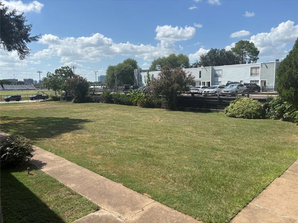 781 Country Place Drive 2054, Houston TX 77079