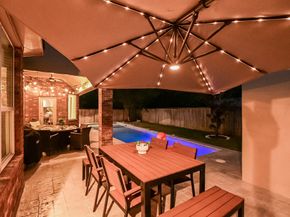 66 N Swanwick Place, Tomball TX 77375