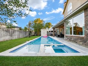 66 N Swanwick Place, Tomball TX 77375