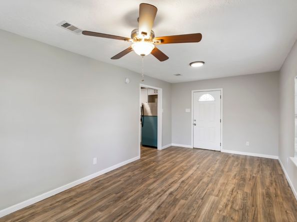 13210 Rockglen Street, Houston TX 77015
