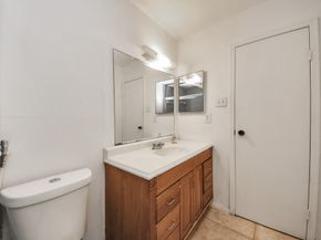 8787 Brae Acres Road 307, Houston TX 77074